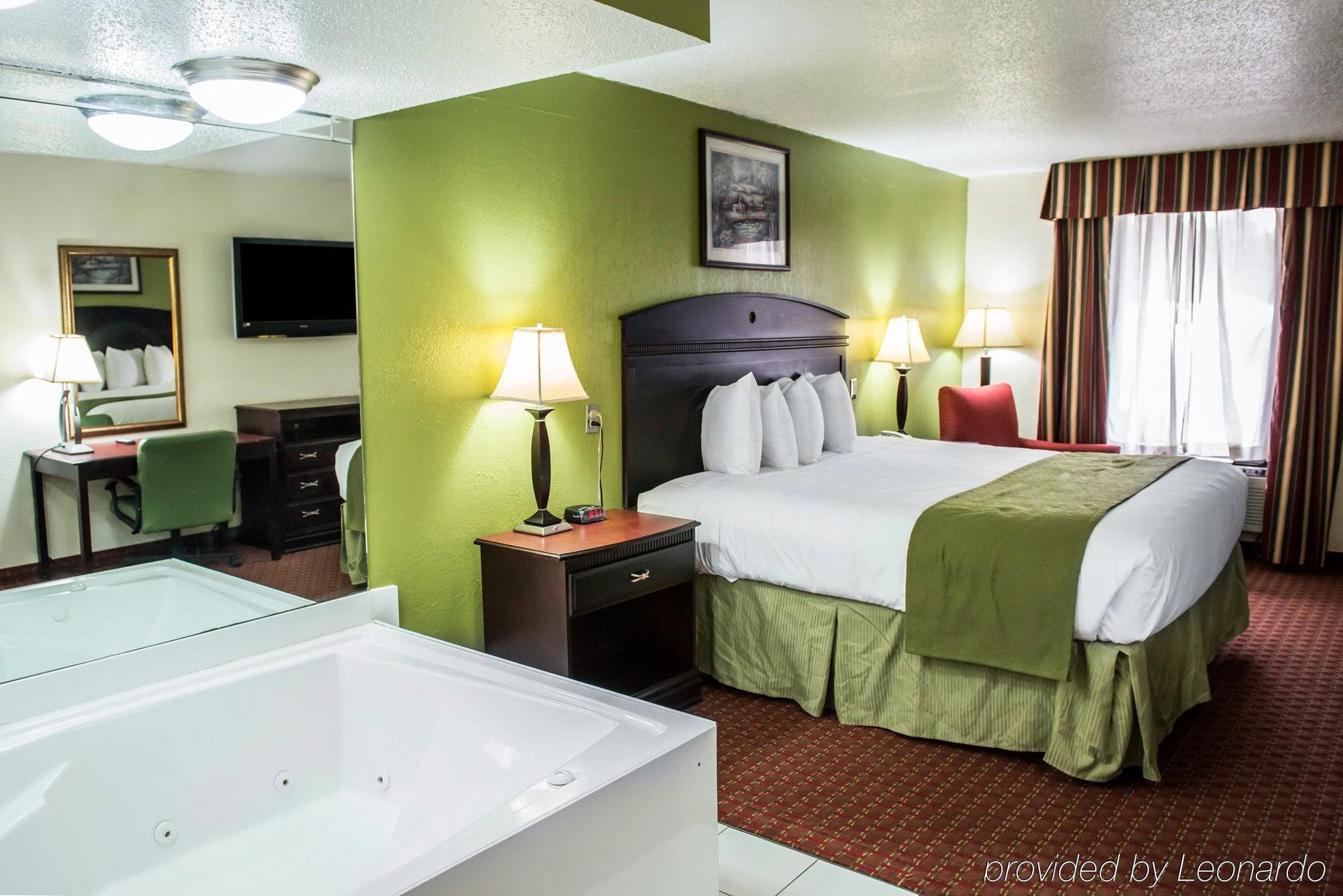 Quality Inn Chipley I-10 At Exit 120 Esterno foto